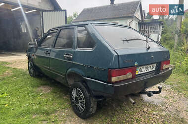 Хэтчбек ВАЗ 2109 2004 в 