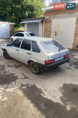 Хэтчбек ВАЗ 2109 2004 в 
