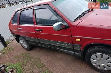 Хэтчбек ВАЗ 2109 1993 в 