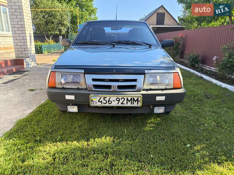 Хэтчбек ВАЗ 2109 1991 в 