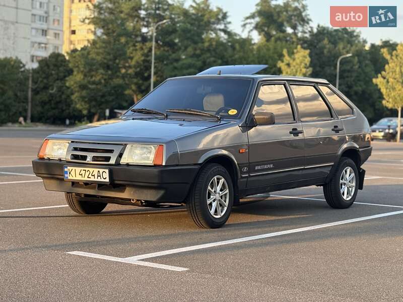 Хэтчбек ВАЗ 2109 1991 в 