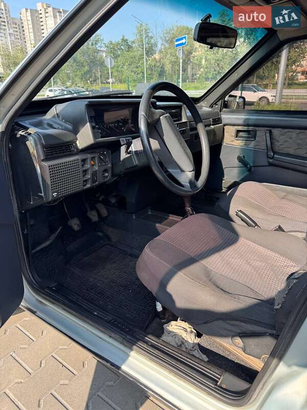 Хэтчбек ВАЗ / Lada 2109 2003 в Киеве