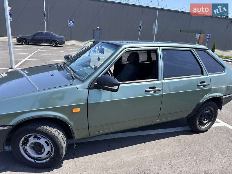 Хэтчбек ВАЗ / Lada 2109 2006 в Киеве фото 2 Хэтчбек ВАЗ / Lada 2109 2006 в Киеве