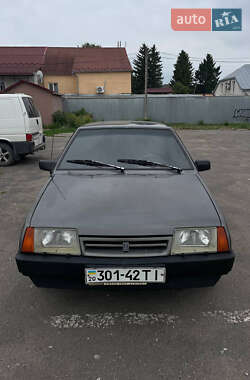 Хэтчбек ВАЗ 2109 1990 в 
