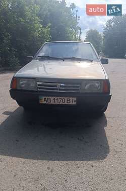 Хэтчбек ВАЗ 2109 2003 в 