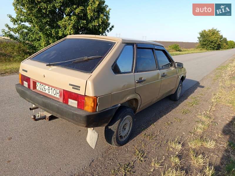 Хетчбек ВАЗ / Lada 2109 1988 в Олександрії