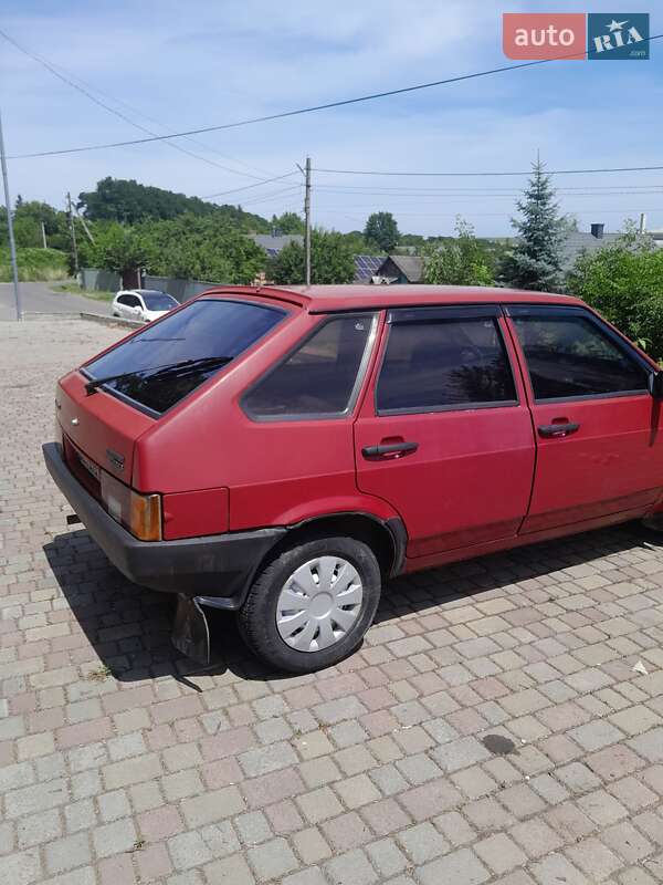 Хэтчбек ВАЗ / Lada 2109 1993 в Черновцах