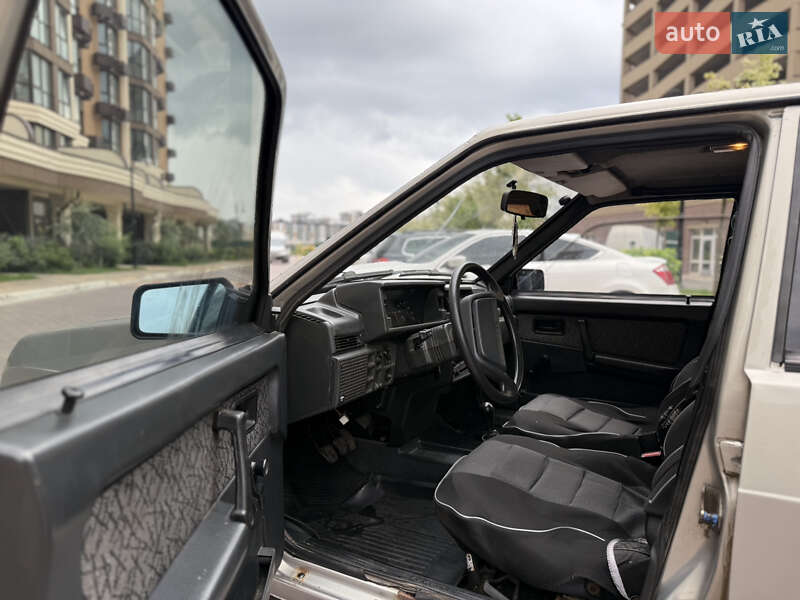Хэтчбек ВАЗ / Lada 2109 2006 в Киеве