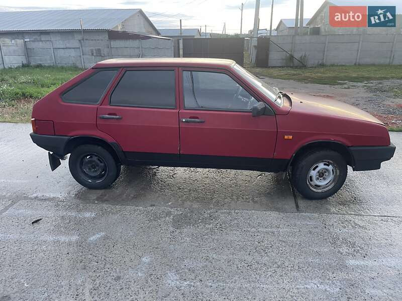 Хетчбек ВАЗ / Lada 2109 2006 в Бучі