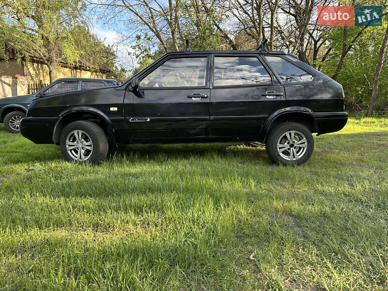 Хэтчбек ВАЗ / Lada 2109 1998 в Батурине фото 11 Хэтчбек ВАЗ / Lada 2109 1998 в Батурине
