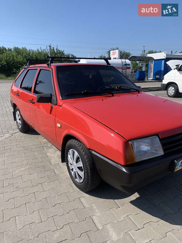 Хэтчбек ВАЗ / Lada 2109 1995 в Барышевке