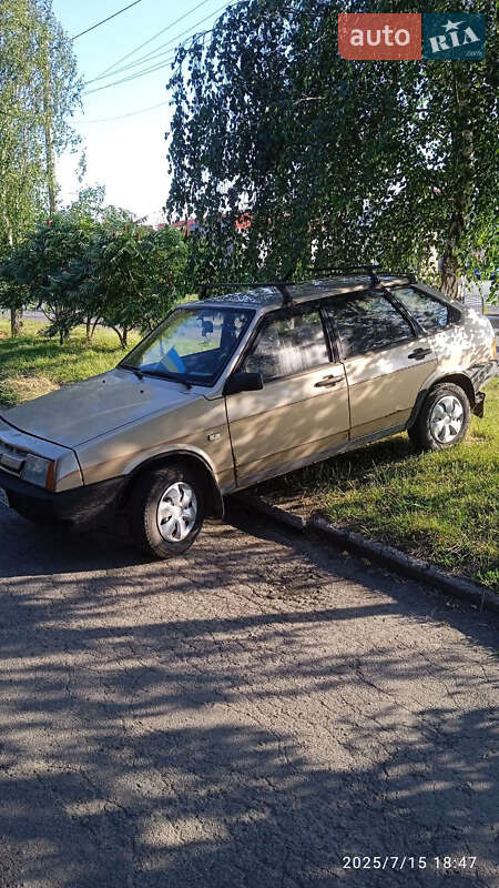 Хэтчбек ВАЗ 2109 1989 в 