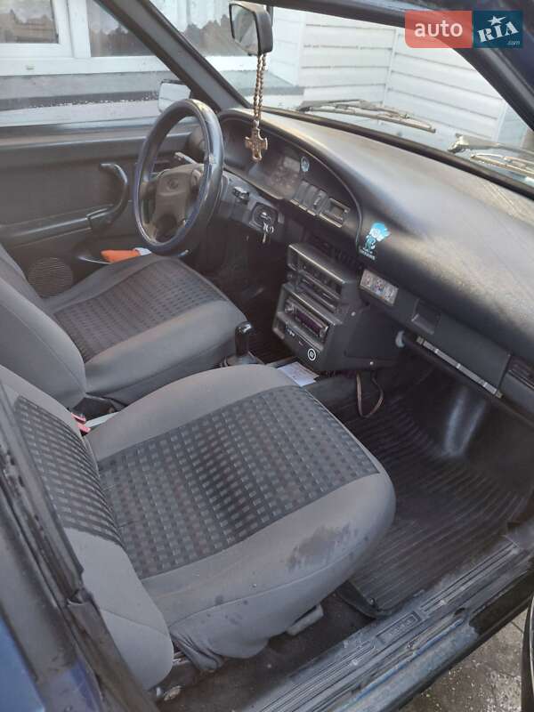 Хетчбек ВАЗ / Lada 2109 1997 в Чутовому