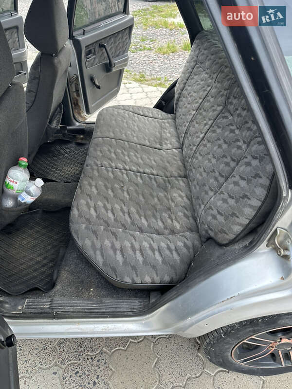 Хэтчбек ВАЗ / Lada 2109 2002 в Львове
