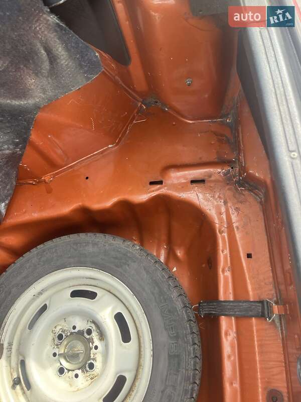 Хэтчбек ВАЗ / Lada 2109 1998 в Киеве