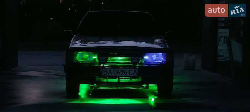 Хэтчбек ВАЗ / Lada 2109 2001 в Умани фото 2 Хэтчбек ВАЗ / Lada 2109 2001 в Умани