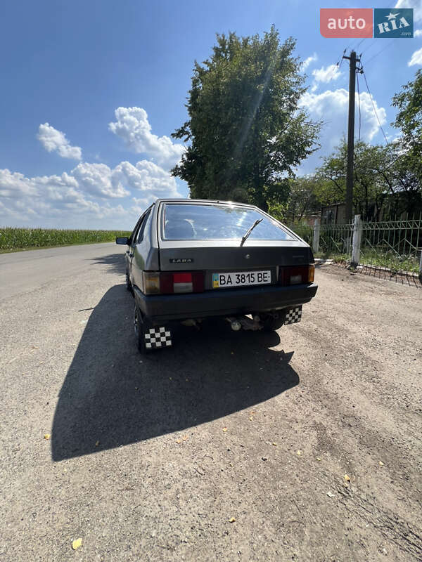 Хэтчбек ВАЗ / Lada 2109 1995 в Гайвороне