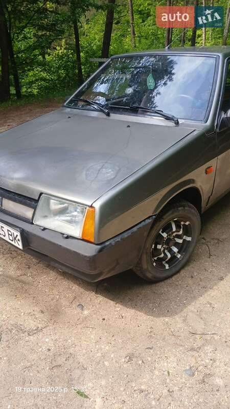 Хэтчбек ВАЗ / Lada 2109 1991 в Радехове