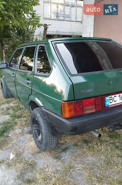 Хэтчбек ВАЗ 2109 1997 в 