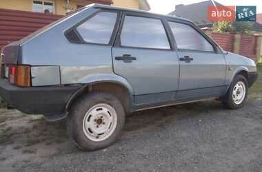 Хэтчбек ВАЗ 2109 1992 в 