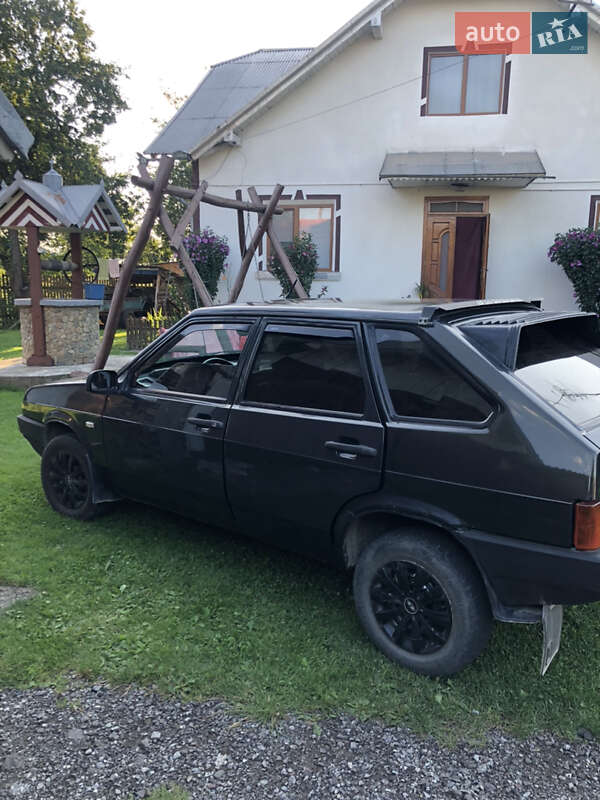 Хэтчбек ВАЗ / Lada 2109 2002 в Коломые