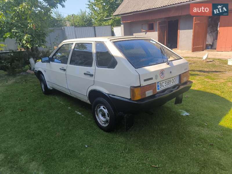 Хэтчбек ВАЗ / Lada 2109 1988 в Львове