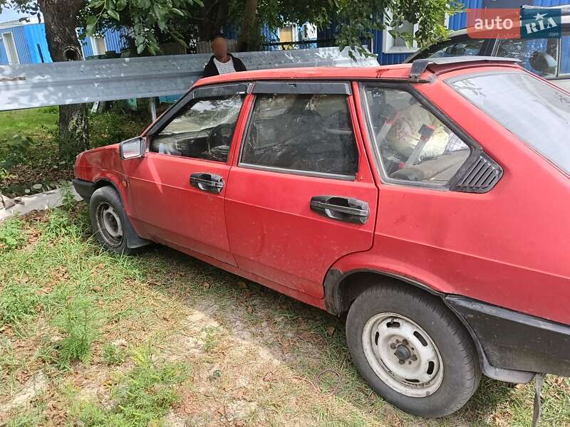 Хэтчбек ВАЗ / Lada 2109 1990 в Катюжанке