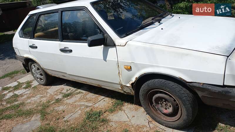Хэтчбек ВАЗ / Lada 2109 1988 в Знаменке
