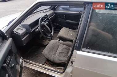 Хэтчбек ВАЗ / Lada 2109 2002 в  фото 6 Хэтчбек ВАЗ / Lada 2109 2002 в