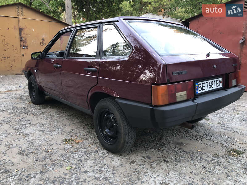 Хэтчбек ВАЗ / Lada 2109 2000 в Николаеве фото 4 Хэтчбек ВАЗ / Lada 2109 2000 в Николаеве