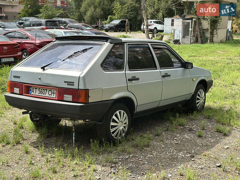 Хэтчбек ВАЗ / Lada 2109 2005 в Киеве