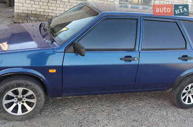 Хэтчбек ВАЗ 2109 2002 в 