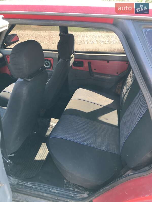 Хетчбек ВАЗ / Lada 2109 1990 в Благовіщенську фото 8 Хетчбек ВАЗ / Lada 2109 1990 в Благовіщенську