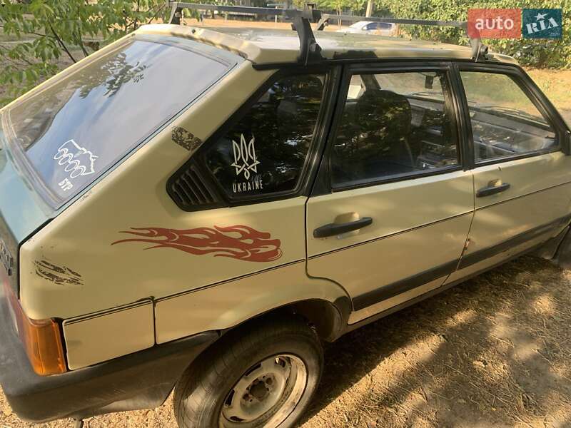 Хэтчбек ВАЗ / Lada 2109 1989 в Богдановке