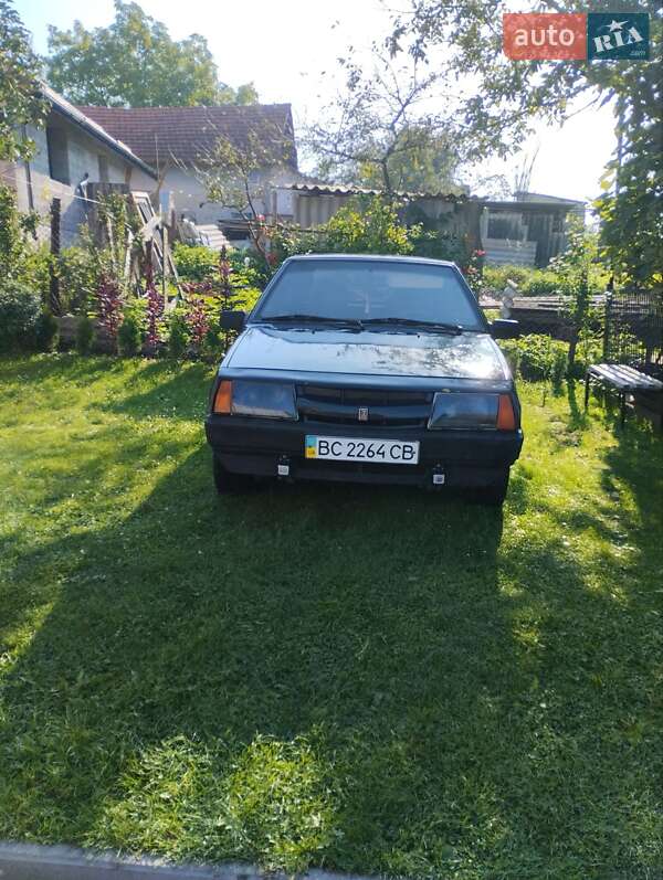 Хэтчбек ВАЗ / Lada 2109 1989 в Щирце