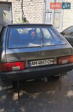 Хэтчбек ВАЗ 2109 1989 в 