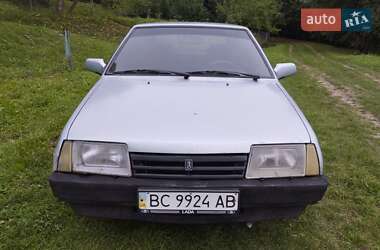 Хэтчбек ВАЗ 2109 2001 в 