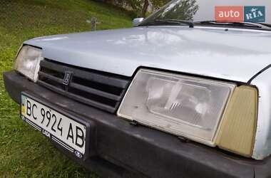 Хэтчбек ВАЗ 2109 2001 в 