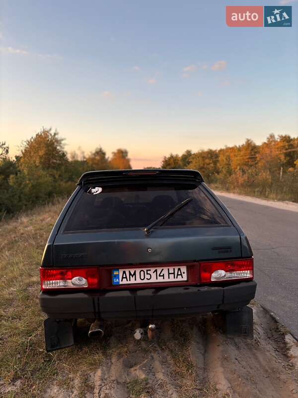 Хетчбек ВАЗ / Lada 2109 2005 в Сарнах