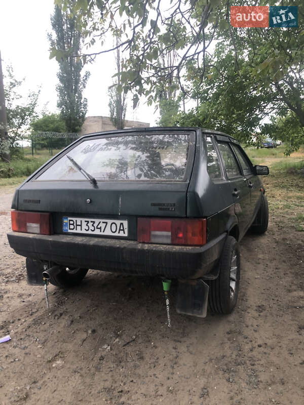 Хетчбек ВАЗ / Lada 2109 2001 в Рені