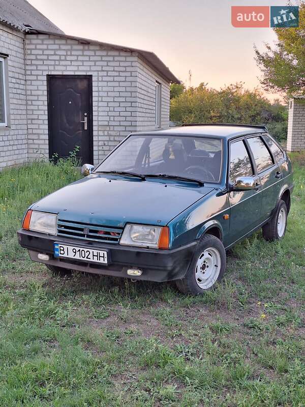 Хэтчбек ВАЗ 2109 1998 в 