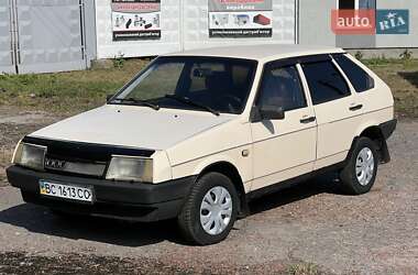 Хэтчбек ВАЗ 2109 1988 в 