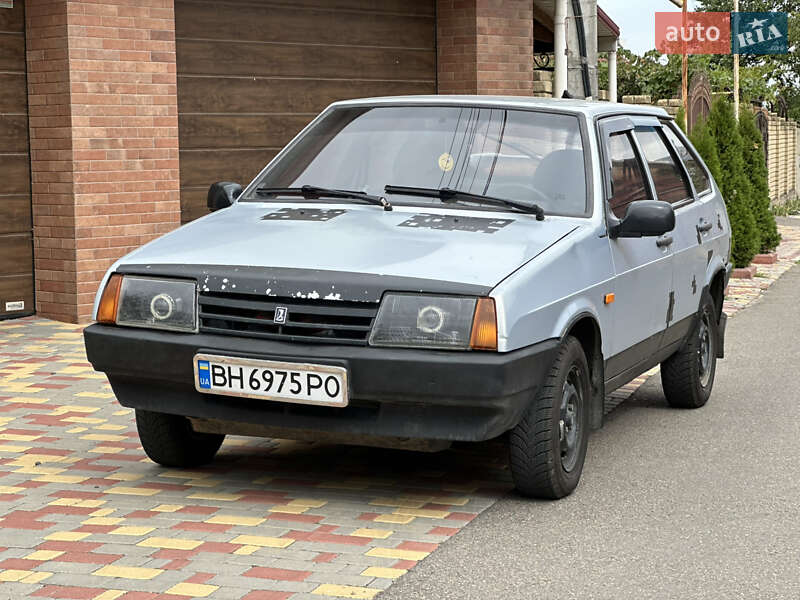 Хэтчбек ВАЗ / Lada 2109 2005 в Одессе