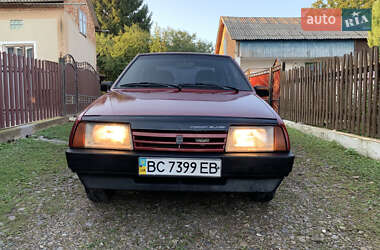 Хэтчбек ВАЗ 2109 1997 в 
