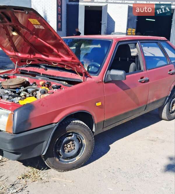 Хетчбек ВАЗ / Lada 2109 1998 в Дніпрі