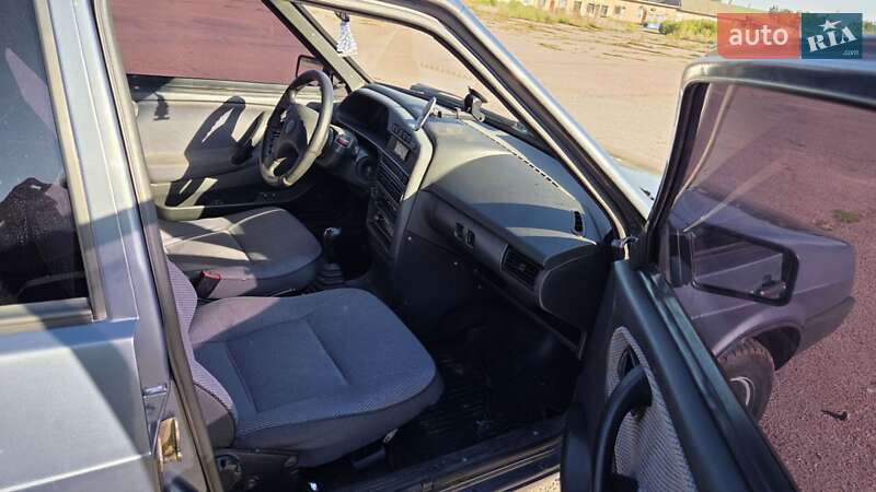 Хетчбек ВАЗ / Lada 2109 2007 в Прилуках