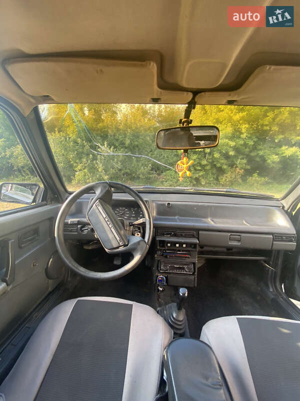 Хэтчбек ВАЗ / Lada 2109 1995 в Тетиеве фото 6 Хэтчбек ВАЗ / Lada 2109 1995 в Тетиеве