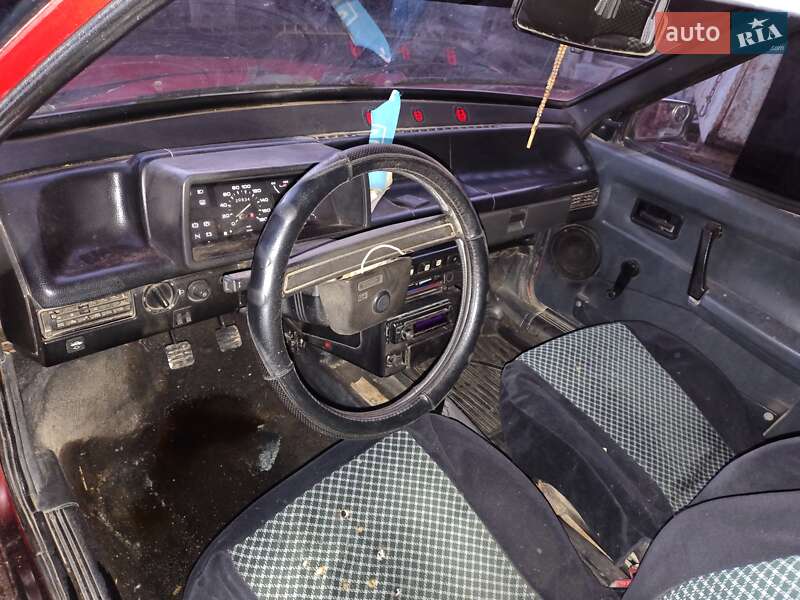 Хэтчбек ВАЗ / Lada 2109 1992 в Чемеровцах фото 6 Хэтчбек ВАЗ / Lada 2109 1992 в Чемеровцах