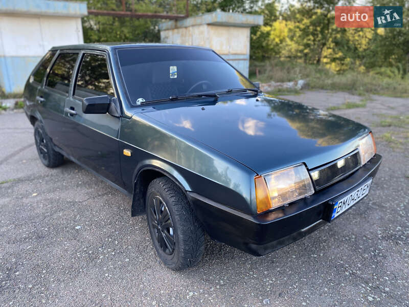 Хэтчбек ВАЗ / Lada 2109 2005 в Мирополе