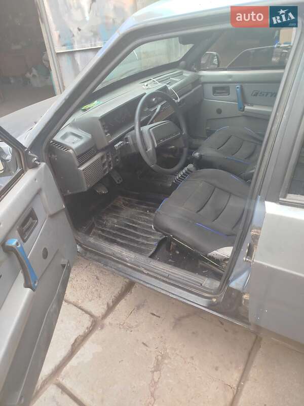 Хэтчбек ВАЗ / Lada 2109 1992 в Херсоне